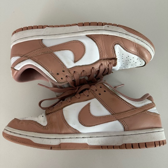 Nike Dunks Low - Picture 1 of 4